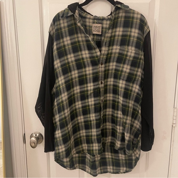 LF Furst Of A Kind oversized flannel with mesh sleeves & hood - Picture 12 of 16